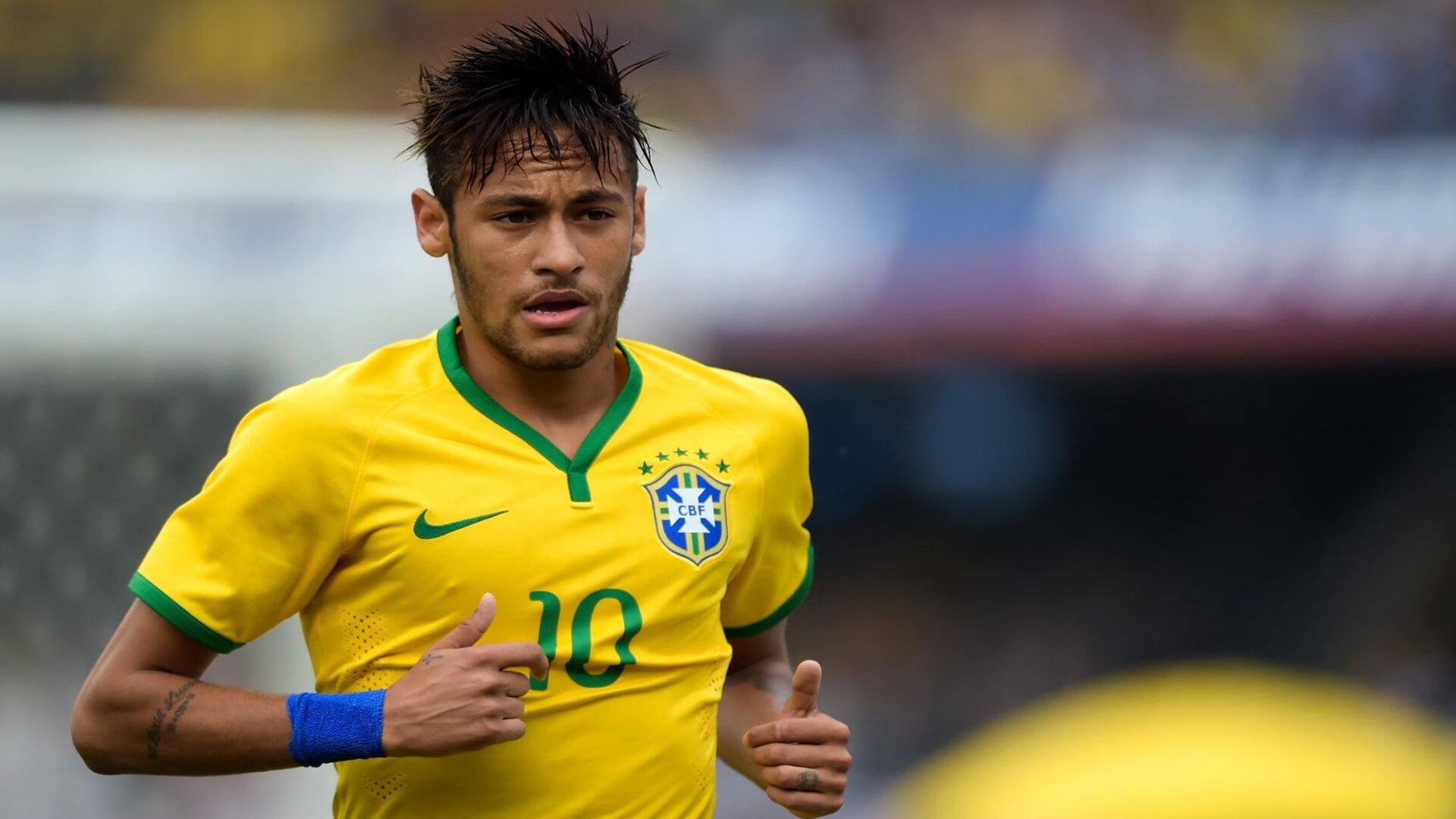 内线王者：场内最具统治力的内线球员，内线球员的主要作用